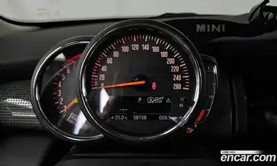 Mini Cooper 2018 1.5 автомат (гидро), миниатюра 8