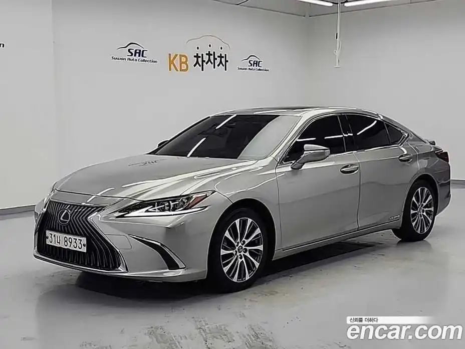 Lexus ES 2018 2.5 автомат (гидро), фото 1 Lexus ES 2018 2.5 автомат (гидро), фото 1