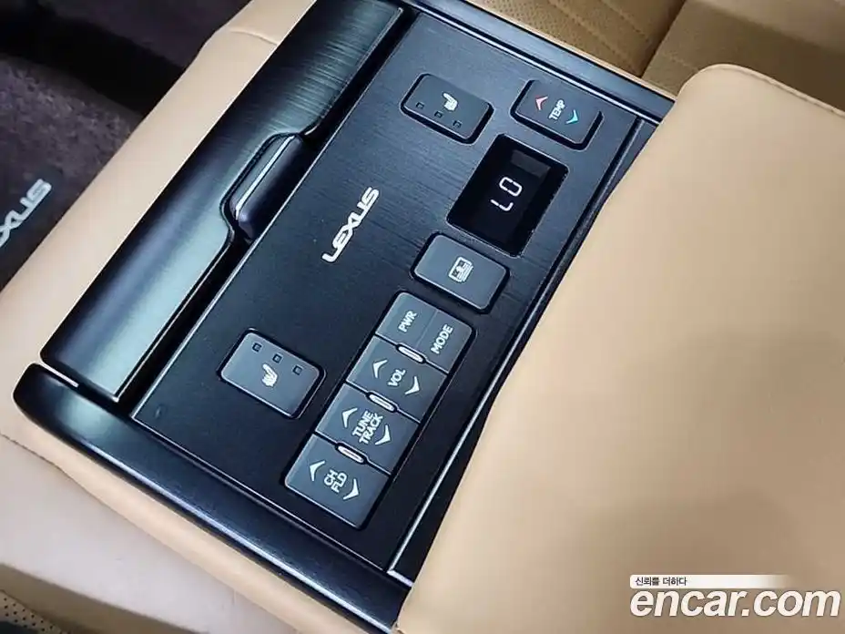Lexus ES 2018 2.5 автомат (гидро), фото 14 Lexus ES 2018 2.5 автомат (гидро), фото 14