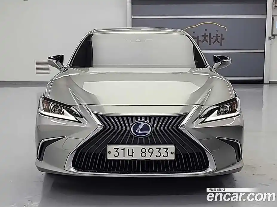 Lexus ES 2018 2.5 автомат (гидро), фото 2 Lexus ES 2018 2.5 автомат (гидро), фото 2