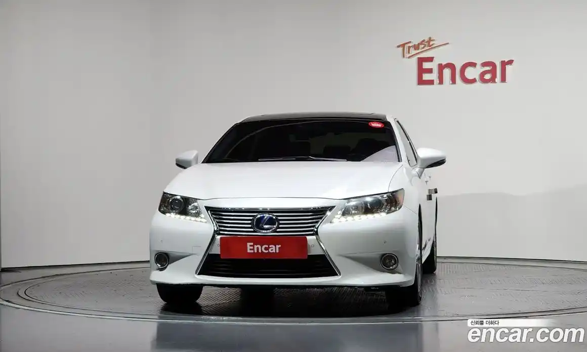 Lexus ES 2012 2.5 автомат (гидро), фото 3 Lexus ES 2012 2.5 автомат (гидро), фото 3
