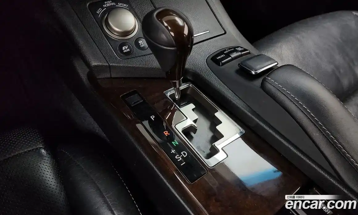 Lexus ES 2012 2.5 автомат (гидро), фото 9 Lexus ES 2012 2.5 автомат (гидро), фото 9