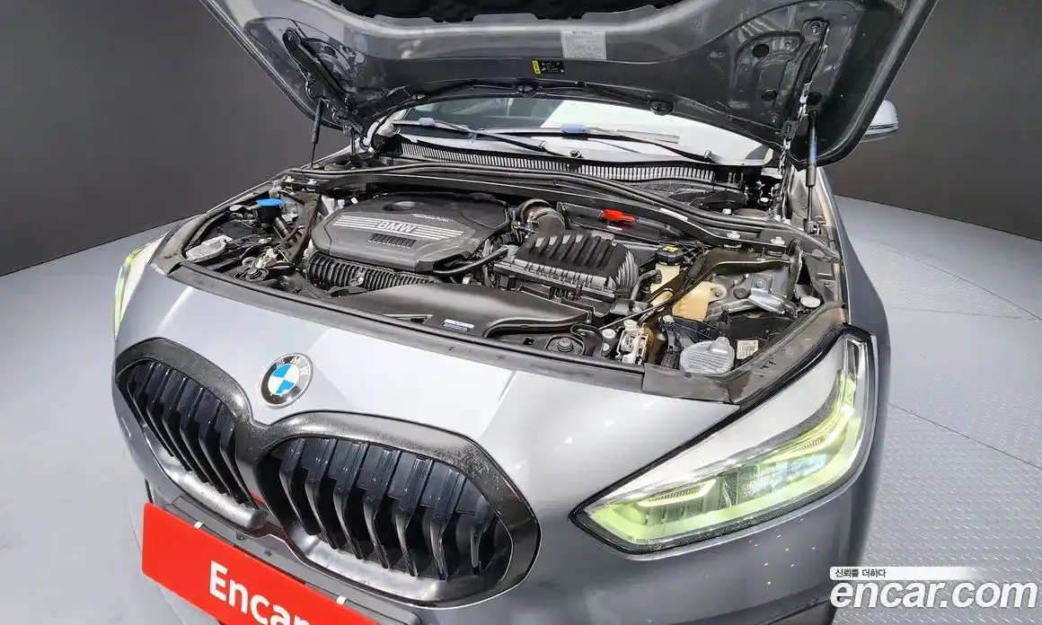 BMW 1 серия 2022 2.0 автомат (гидро), фото 6