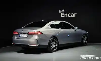 BMW 5 серия 2025 2.0 автомат (гидро), миниатюра 2