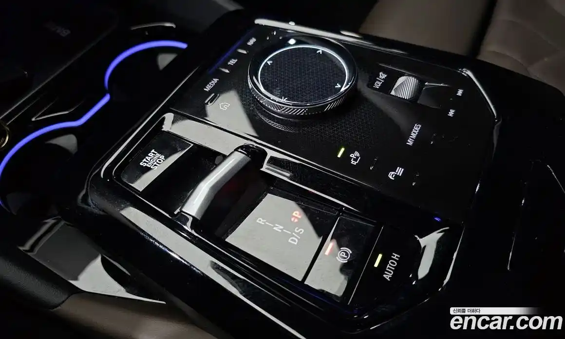 BMW 5 серия 2025 2.0 автомат (гидро), фото 9