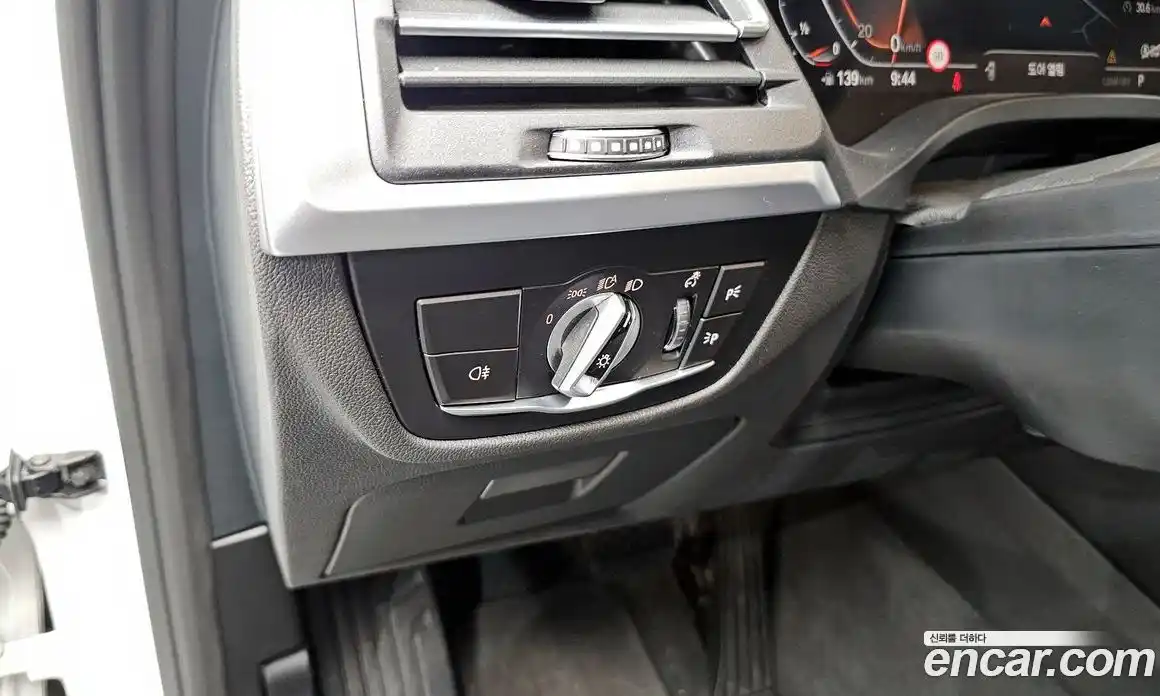 BMW X3 2022 2.0 автомат (гидро), фото 29