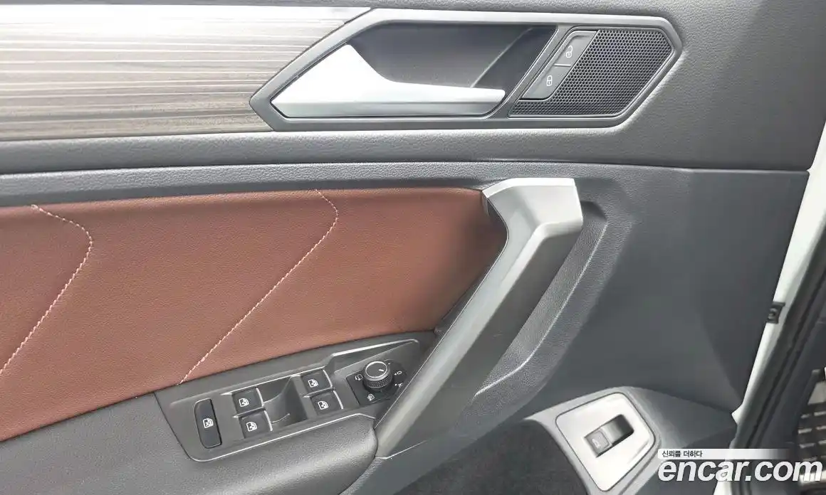 Volkswagen Tiguan 2024 2.0 автомат (гидро), фото 31