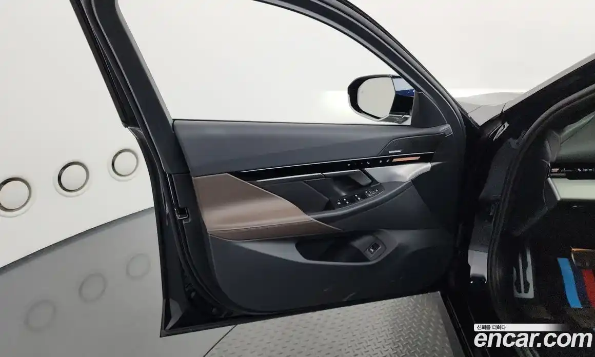 BMW 5 серия 2024 2.0 автомат (гидро), фото 14