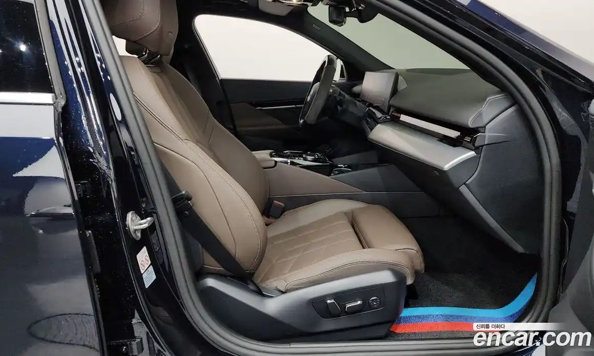BMW 5 серия 2024 2.0 автомат (гидро), фото 16