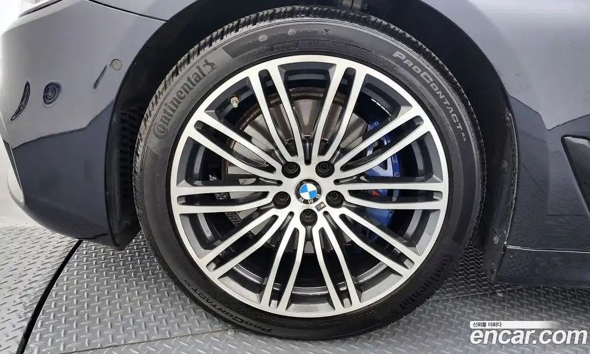 BMW 5 серия 2017 3.0 автомат (гидро), фото 4