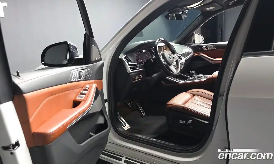 BMW X7 2021 3.0 автомат (гидро), фото 13