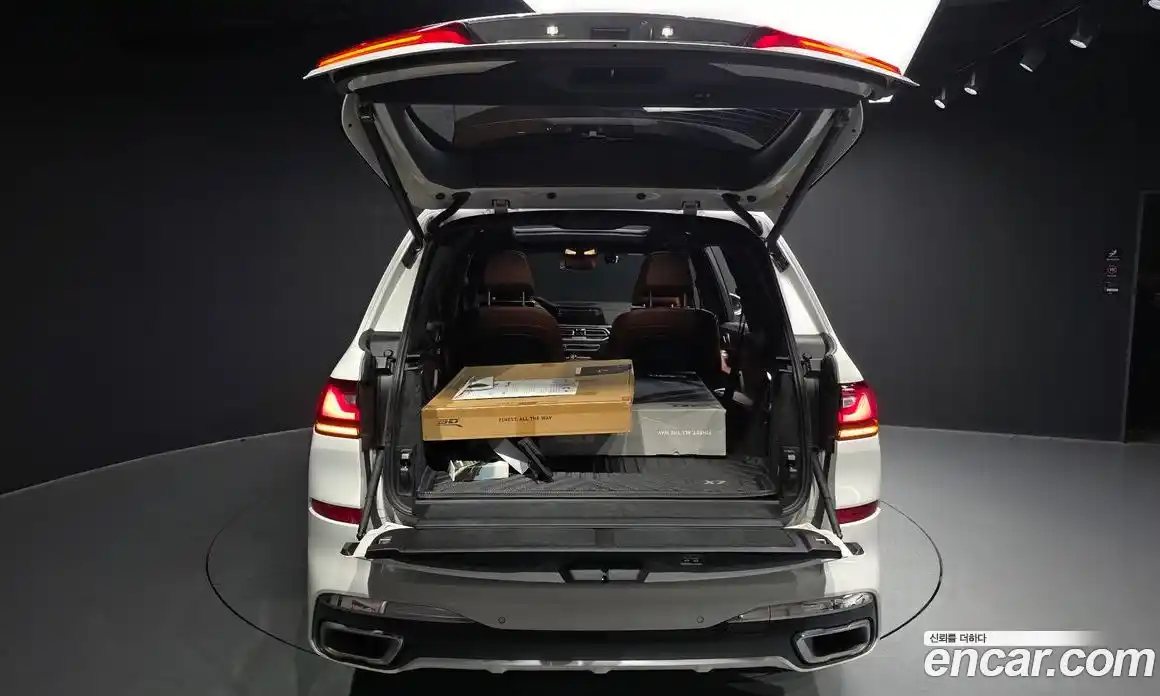 BMW X7 2021 3.0 автомат (гидро), фото 26