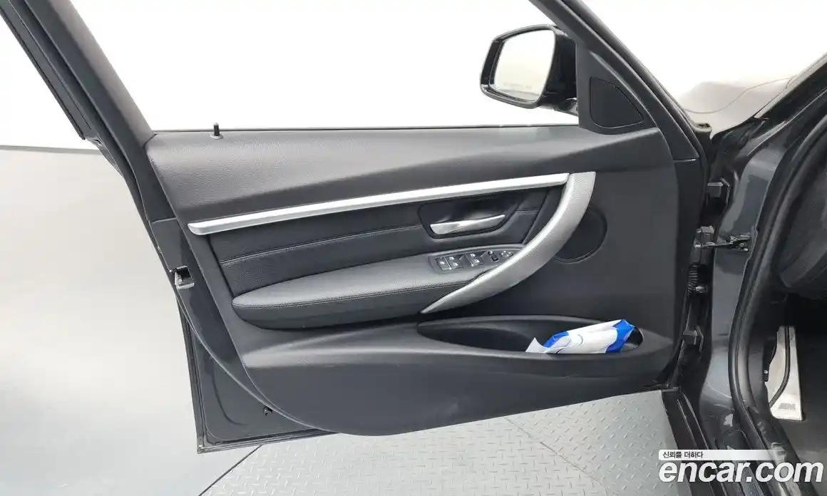 BMW 3 серия 2018 2.0 автомат (гидро), фото 14