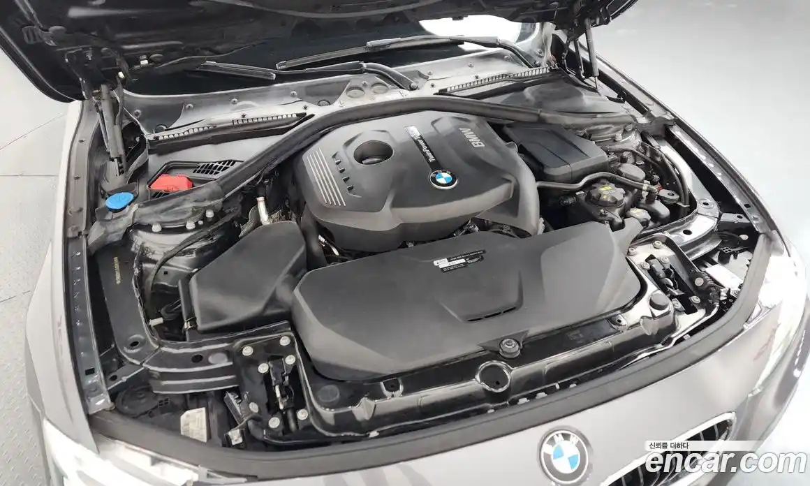 BMW 3 серия 2018 2.0 автомат (гидро), фото 6