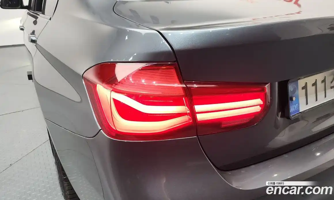 BMW 3 серия 2018 2.0 автомат (гидро), фото 9