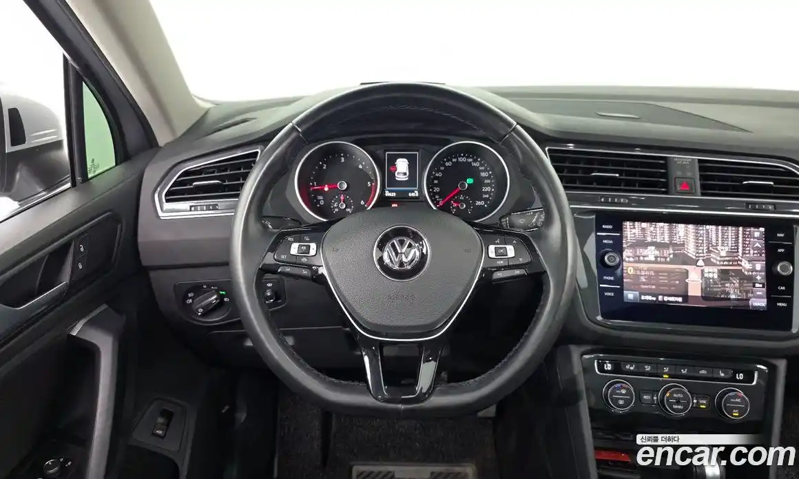 Volkswagen Tiguan 2020 2.0 автомат (гидро), фото 19
