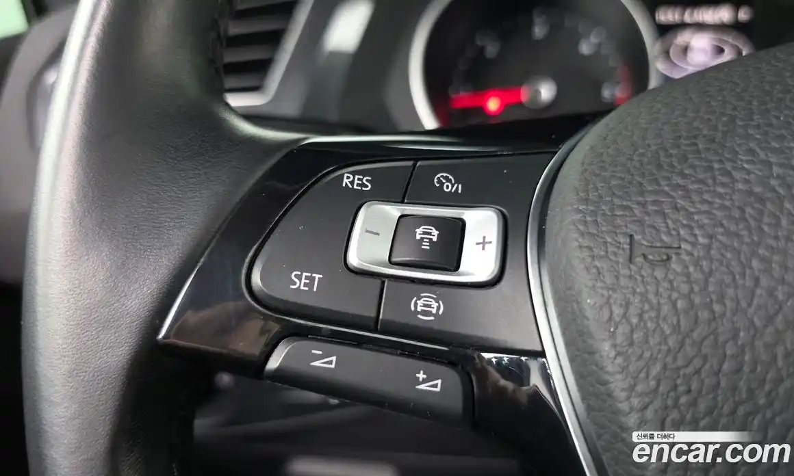 Volkswagen Tiguan 2020 2.0 автомат (гидро), фото 24