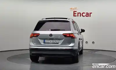 Volkswagen Tiguan 2020 2.0 автомат (гидро), миниатюра 4