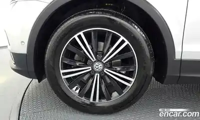 Volkswagen Tiguan 2020 2.0 автомат (гидро), миниатюра 5