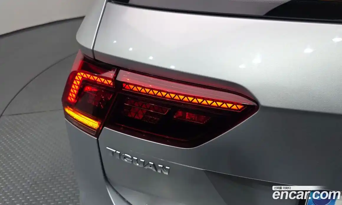 Volkswagen Tiguan 2020 2.0 автомат (гидро), фото 9