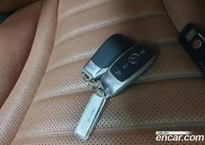 Mercedes-Benz GLC-Class 2023 2.0 гидро, миниатюра 12