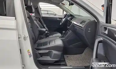 Volkswagen Tiguan 2020 2.0 автомат (гидро), миниатюра 11