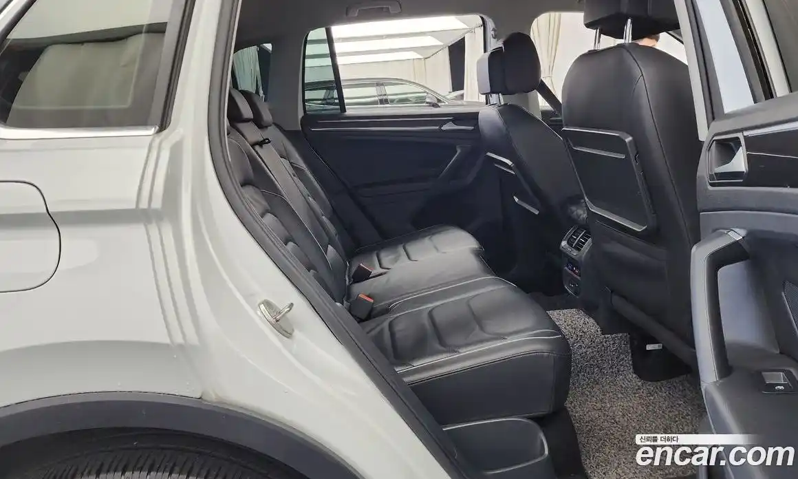 Volkswagen Tiguan 2020 2.0 автомат (гидро), фото 12