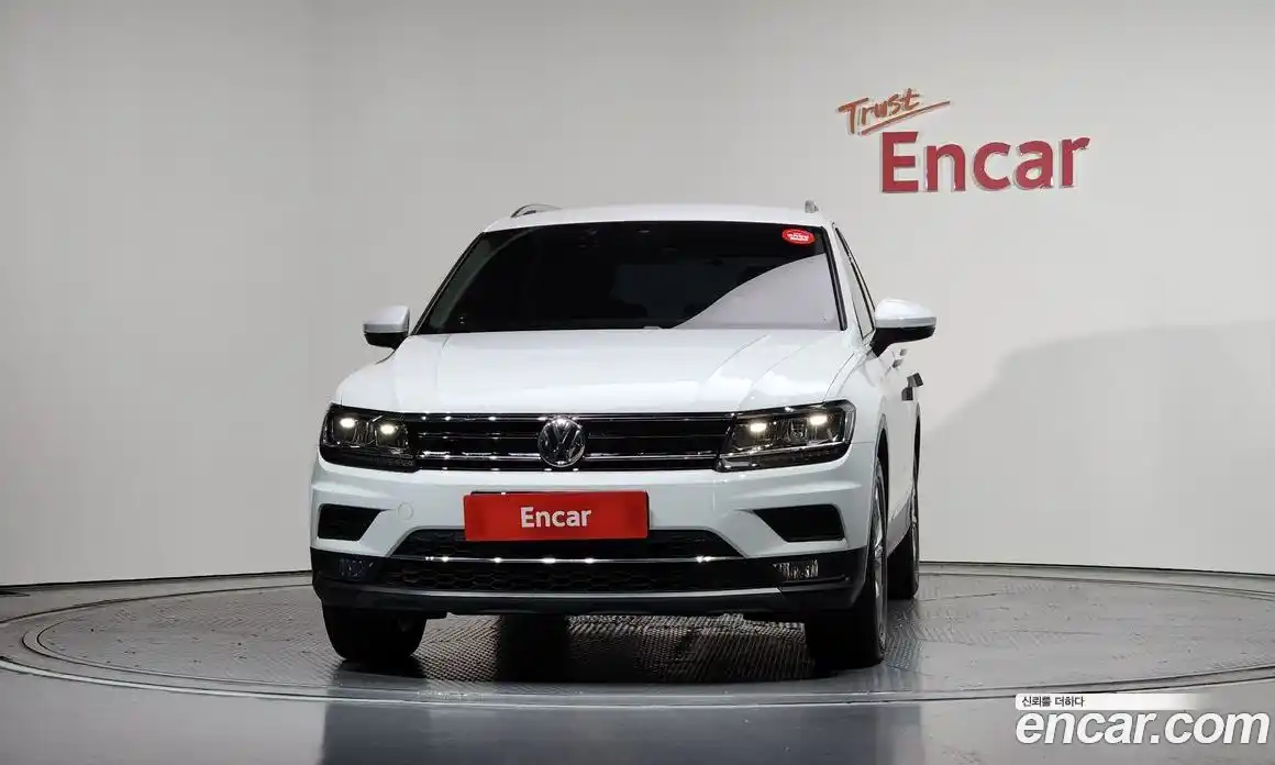 Volkswagen Tiguan 2020 2.0 автомат (гидро), фото 3