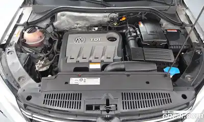 Volkswagen Tiguan 2012 2.0 автомат (гидро), миниатюра 6