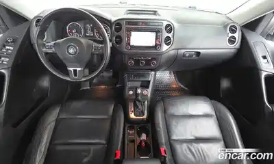 Volkswagen Tiguan 2012 2.0 автомат (гидро), миниатюра 7