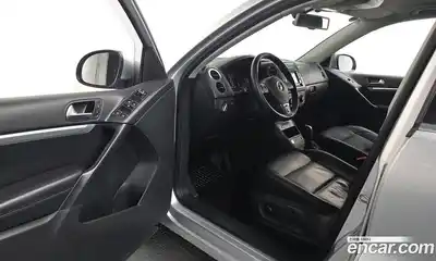 Volkswagen Tiguan 2012 2.0 автомат (гидро), миниатюра 10