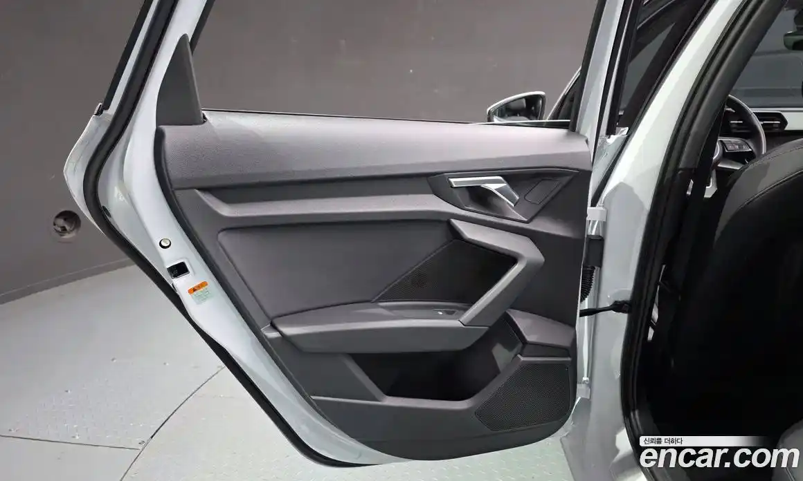 Audi A3 2022 2.0 автомат (гидро), фото 15
