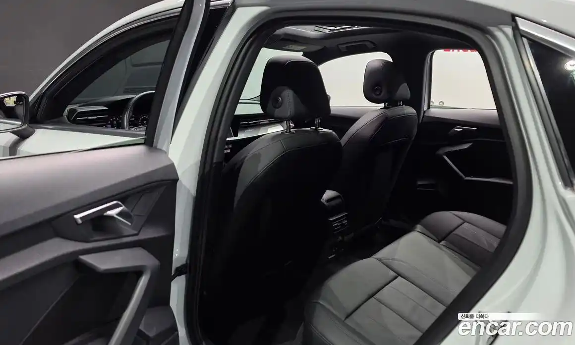 Audi A3 2022 2.0 автомат (гидро), фото 18
