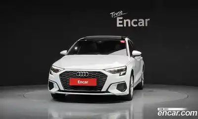 Audi A3 2022 2.0 автомат (гидро), миниатюра 3