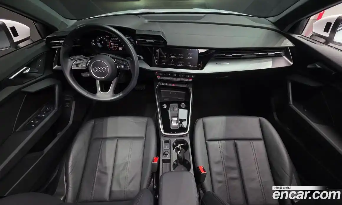 Audi A3 2022 2.0 автомат (гидро), фото 10