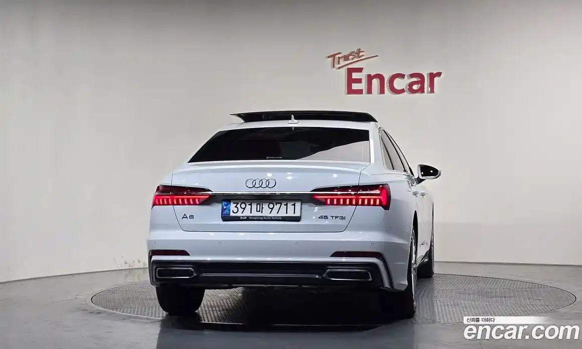 Audi A6 2020 2.0 автомат (гидро), фото 4