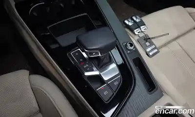 Audi A4 2023 2.0 автомат (гидро), миниатюра 11