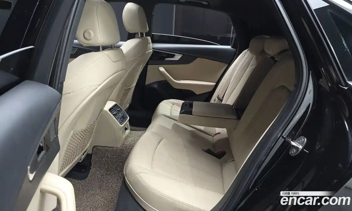Audi A4 2023 2.0 автомат (гидро), фото 15
