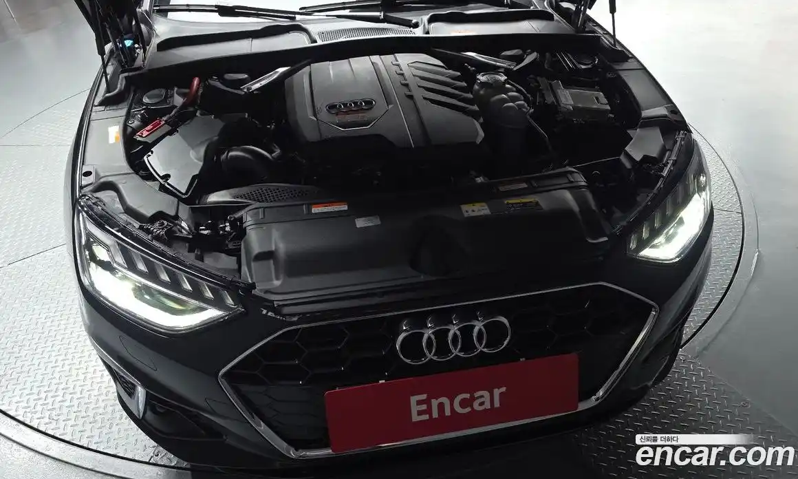 Audi A4 2023 2.0 автомат (гидро), фото 5