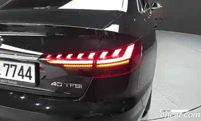 Audi A4 2023 2.0 автомат (гидро), миниатюра 8