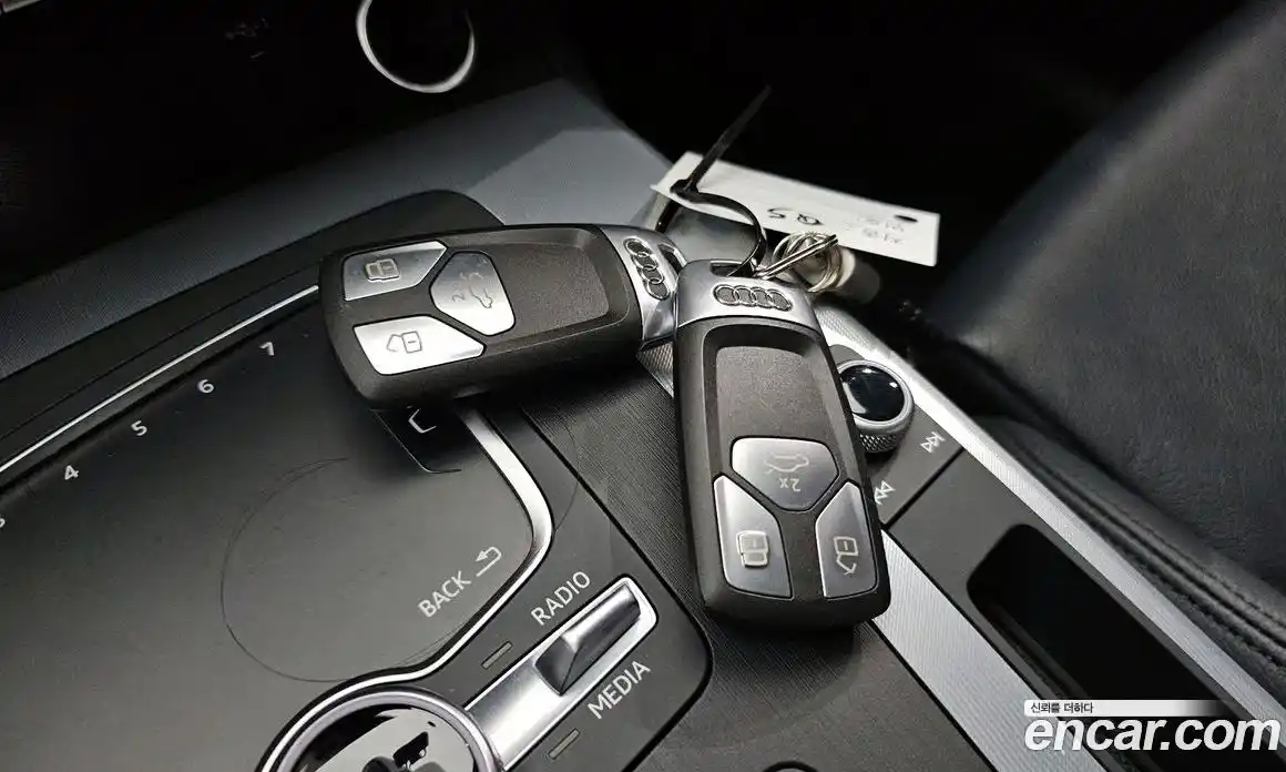 Audi Q5 2020 2.0 автомат (гидро), фото 25