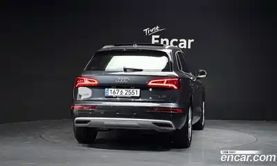 Audi Q5 2020 2.0 автомат (гидро), миниатюра 3