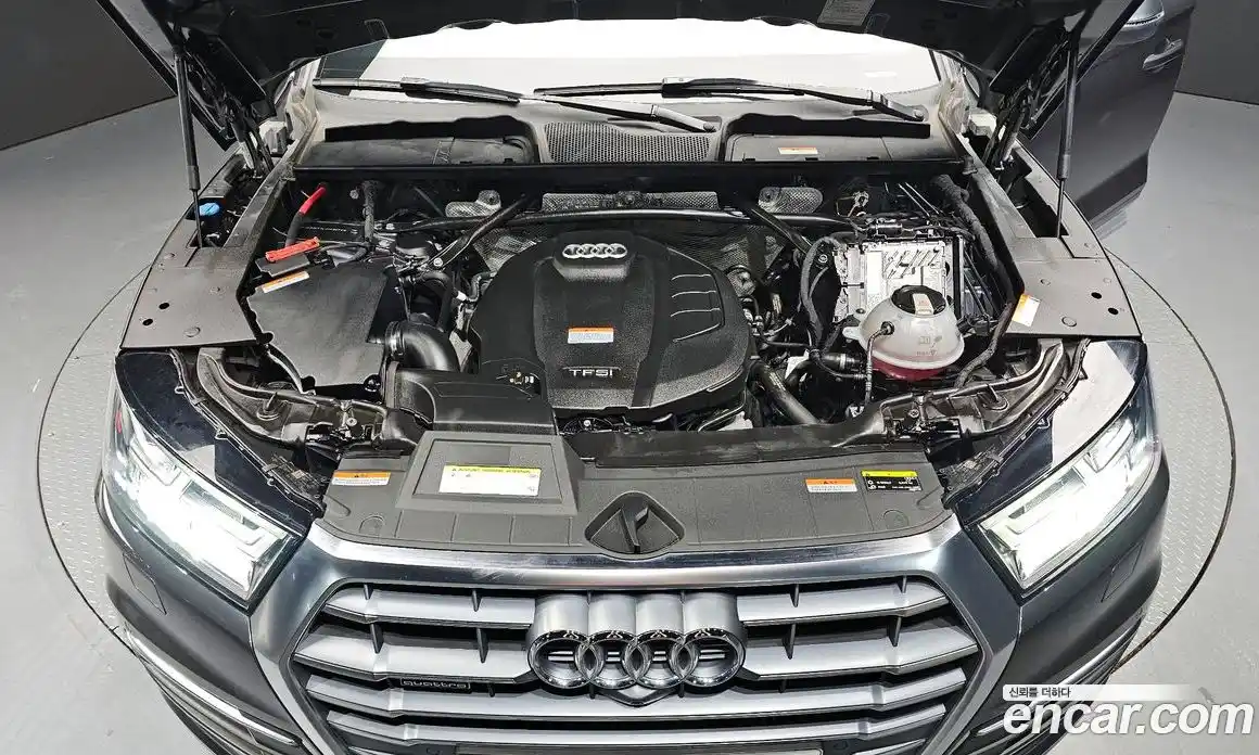 Audi Q5 2020 2.0 автомат (гидро), фото 5