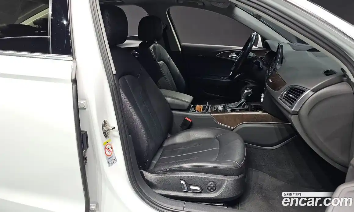 Audi A6 2015 3.0 автомат (гидро), фото 12