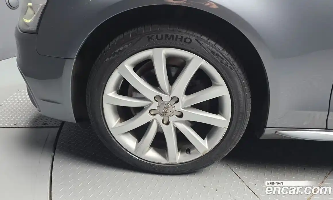 Audi A4 2014 2.0 автомат (гидро), фото 5