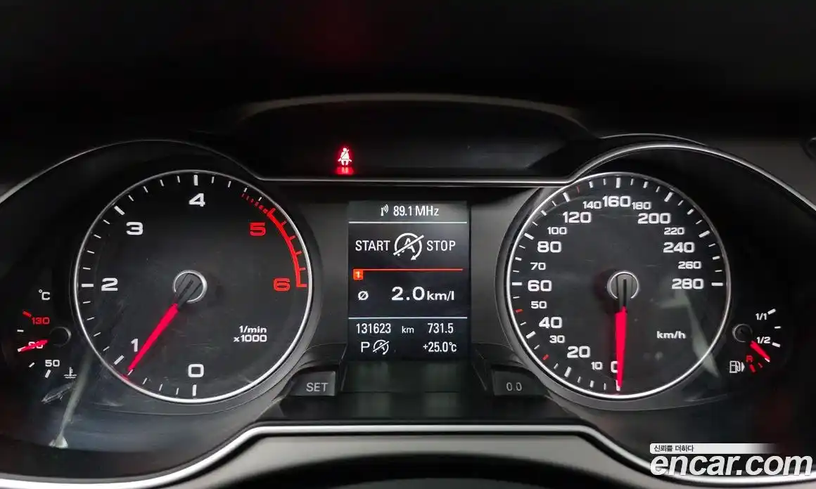 Audi A4 2014 2.0 автомат (гидро), фото 8