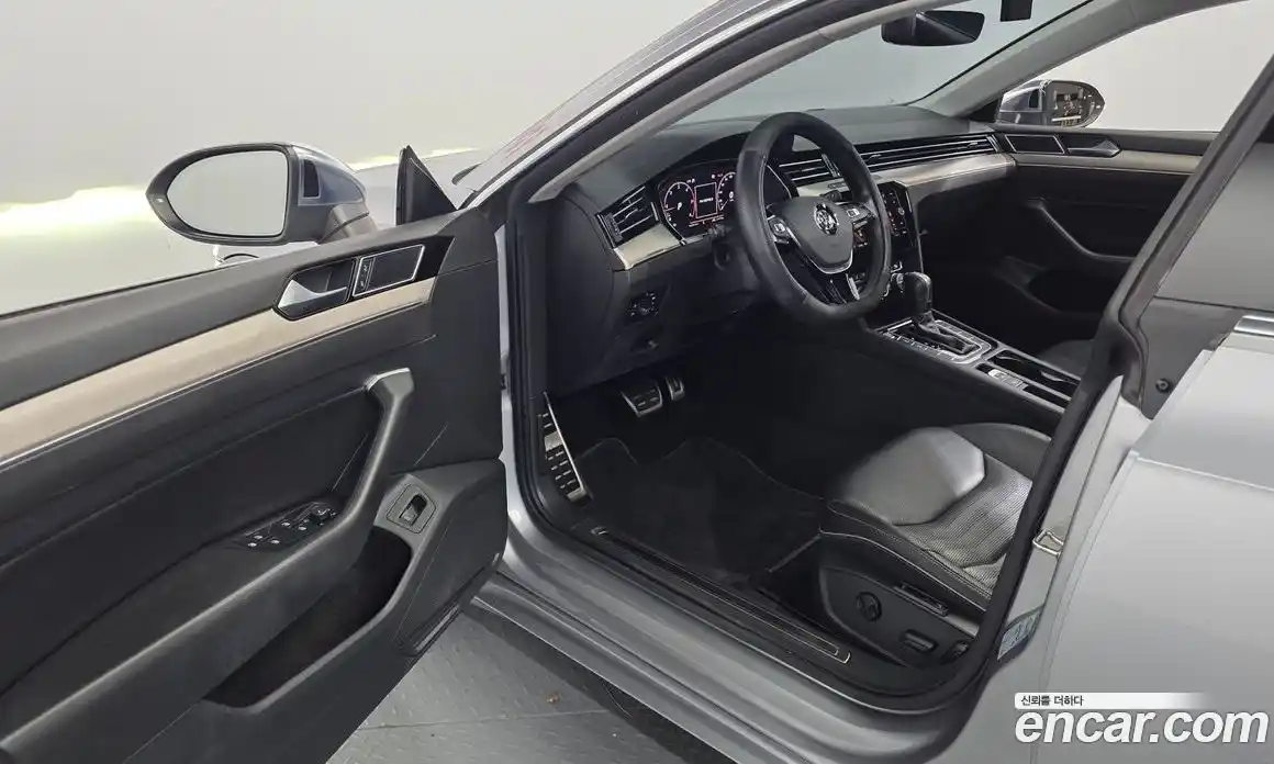Volkswagen Arteon 2020 2.0 автомат (гидро), фото 13