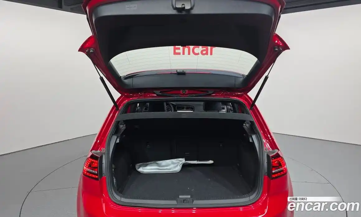 Volkswagen Golf 2014 2.0 автомат (гидро), фото 20