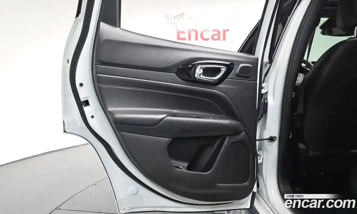 Jeep Compass 2022 2.4 автомат (гидро), фото 14