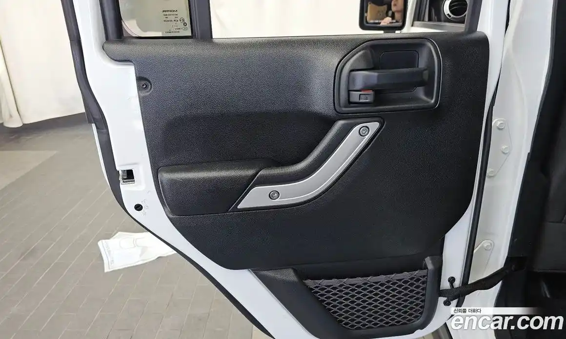 Jeep Wrangler 2017 3.6 автомат (гидро), фото 15